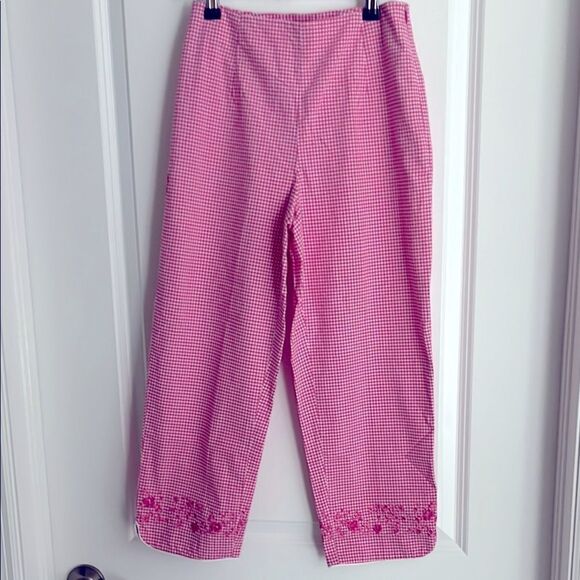 Talbots Petite VTG Pink Checkered pant Hand sewn Floral Embroidery Hong Kong - Picture 1 of 7